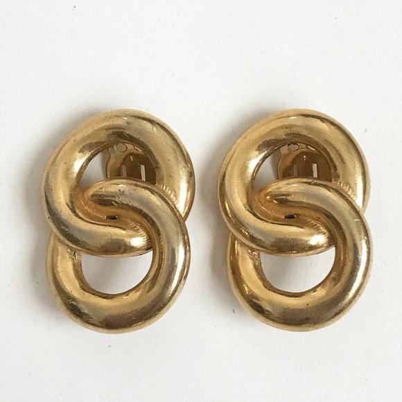 Vintage Givenchy Gold Tone Chunky Figure 8 Drop Clip On Earrings Signed - Picture 1 of 6